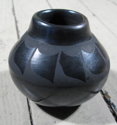 Santa Clara Blackware pottery by Flora Naranjo